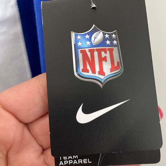 NEW Nike New York Giants Eli Manning #10 Tee Shirt Jersey. Child Small - Picture 5 of 9